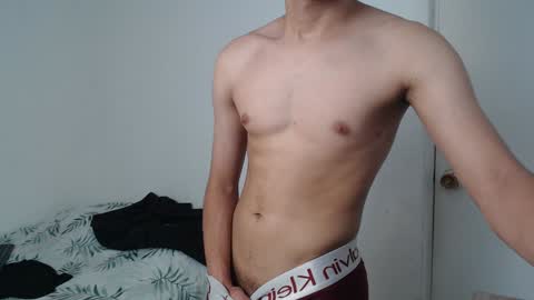 Snapshot of latinbunny7779 chatting on January 9, 3:34 pm camilo online show from January 9, 3:34 pm