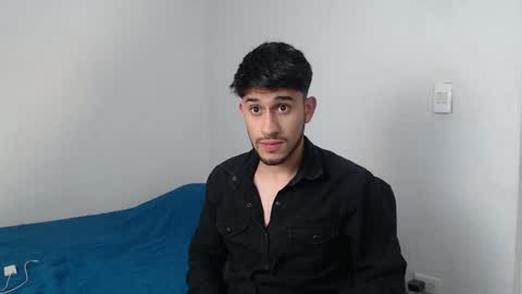 Snapshot of latinbunny7779 chatting on February 3, 5:18 am camilo online show from February 3, 5:18 am