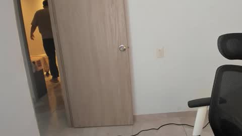 Snapshot of latinevil chatting on December 3, 2:08 am Mistress Maddie and Master Jordan online show from December 3, 2:08 am