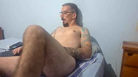 Snapshot of latinheat95 chatting on February 23, 10:07 pm latinheat95 online show from February 23, 10:07 pm