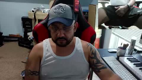 LatinLover83 online show from April 10, 4:12 pm