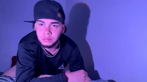 Men online show from February 16, 11:45 pm