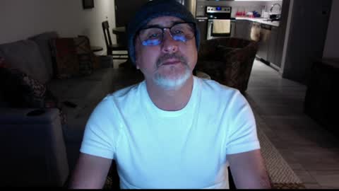 QS - INDEPENDENT MODEL online show from December 24, 2:32 am