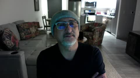 QS - INDEPENDENT MODEL online show from February 4, 2:07 am