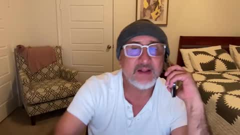 QS - INDEPENDENT MODEL online show from October 7, 1:47 am