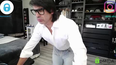 sam online show from April 2, 11:19 am