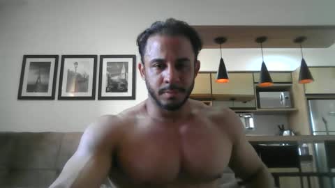 Snapshot of latino_rodri chatting on June 15, 8:22 pm latino_rodri online show from June 15, 8:22 pm