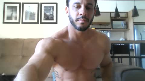 Snapshot of latino_rodri chatting on June 18, 12:53 pm latino_rodri online show from June 18, 12:53 pm