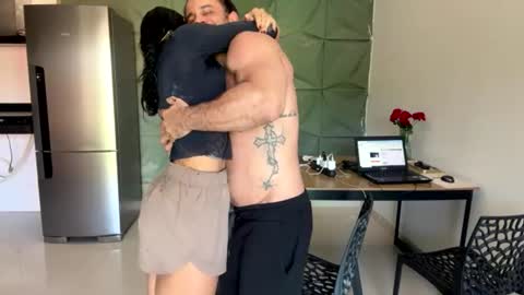 latino_rodri online show from June 30, 3:02 pm