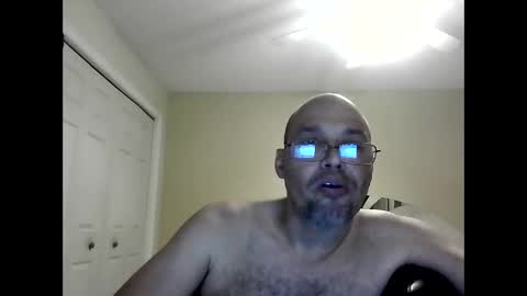 latinoinfla online show from January 1, 4:39 am