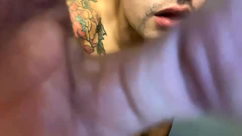 latinweekend online show from September 14, 9:25 pm