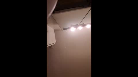 latravenmoten online show from March 2, 2:46 pm