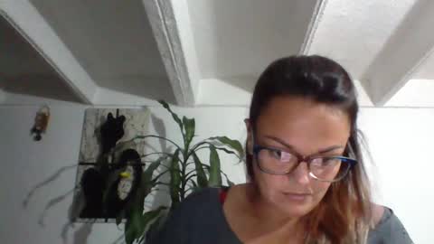 Snapshot of lau16310 chatting on December 19, 11:56 pm Laura online show from December 19, 11:56 pm