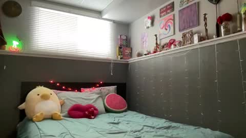 Snapshot of lau_mamacita chatting on February 12, 7:02 pm lau_mamacita online show from February 12, 7:02 pm