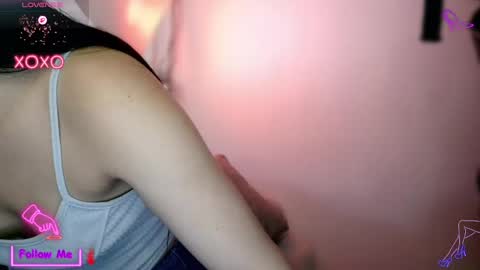 laujgray online show from November 22, 5:23 pm