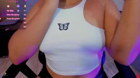 laulin_tay online show from June 2, 3:30 am