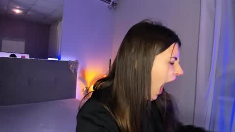 Laura online show from July 8, 5:01 am