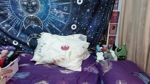 Snapshot of laura_anal_ chatting on January 21, 10:08 pm Wen online show from January 21, 10:08 pm