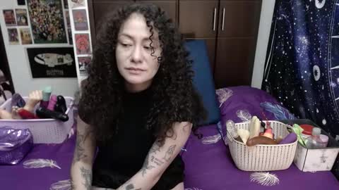 Snapshot of laura_anal_ chatting on October 22, 4:29 pm Wen online show from October 22, 4:29 pm