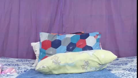 Laura online show from January 13, 9:20 pm