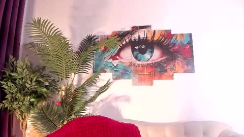 Laura online show from July 12, 9:17 pm