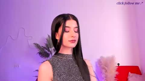 Laura online show from July 28, 8:23 pm