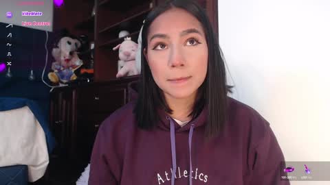 lLAURA online show from January 3, 6:57 pm