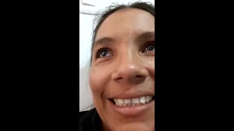  Laura  online show from April 14, 7:20 pm