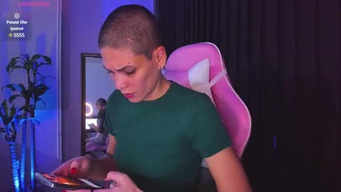 Laura Rose online show from December 22, 10:28 am