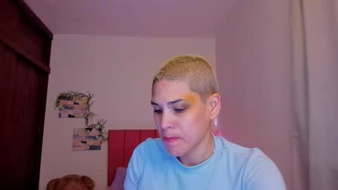 Laura Rose online show from January 14, 10:14 pm