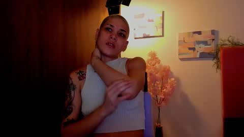 Laura Rose online show from March 15, 7:31 pm