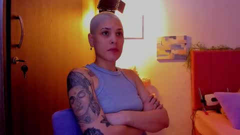 Laura Rose online show from March 26, 6:41 am