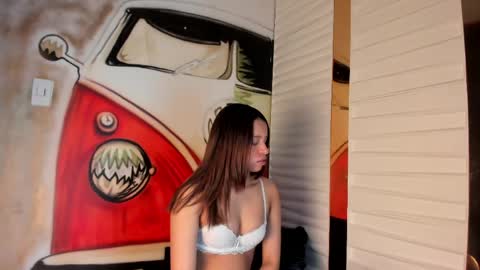 laura_serena online show from April 15, 11:28 am