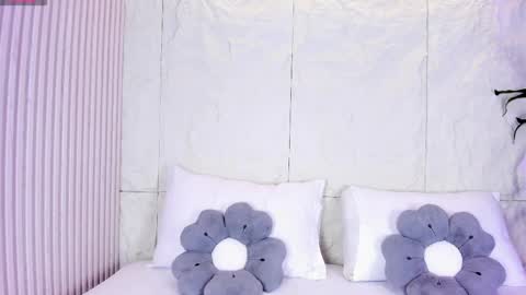 LauraCarther  online show from June 1, 5:36 pm
