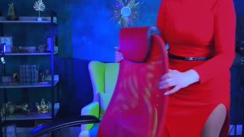 lauradavidsons online show from February 16, 5:20 pm