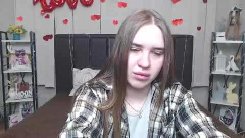 LauraHlot online show from May 27, 5:48 am