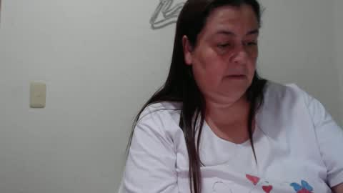 Snapshot of laurahotxx chatting on December 13, 10:04 pm LAURA online show from December 13, 10:04 pm