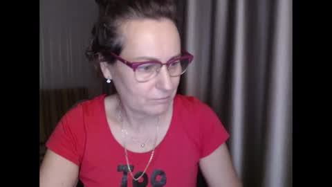 Lauraoven1 online show from January 11, 7:16 pm