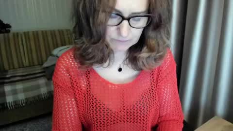 Lauraoven1 online show from May 31, 7:04 pm