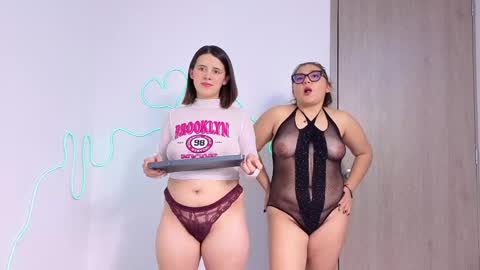 Laura online show from May 14, 10:49 pm