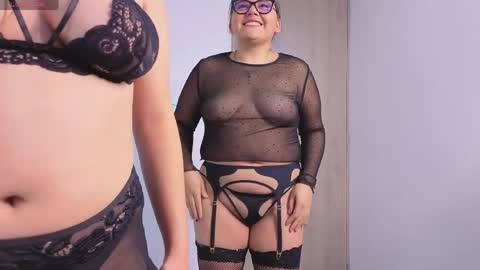 Laura online show from May 27, 9:45 pm