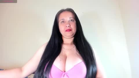 Snapshot of laureen777 chatting on October 29, 2:03 am laureen777 online show from October 29, 2:03 am