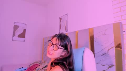 Laurem online show from November 1, 1:13 pm