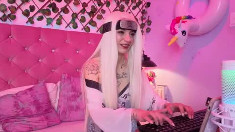 Lauren evans9 online show from April 10, 4:06 am