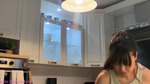 Lauren Brite online show from April 3, 5:33 pm