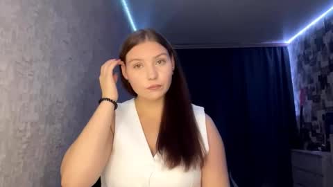 Hannah online show from October 2, 4:25 pm