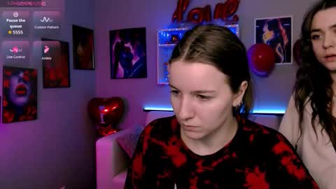 Snapshot of laurenmurrr chatting on February 24, 10:57 am Laure online show from February 24, 10:57 am