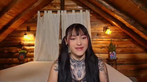 Lauren and Cristopher online show from March 3, 4:07 am