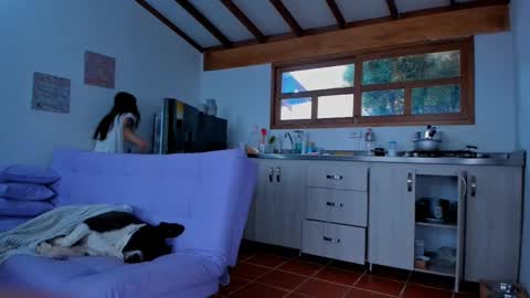 Lucie  online show from February 28, 1:58 pm