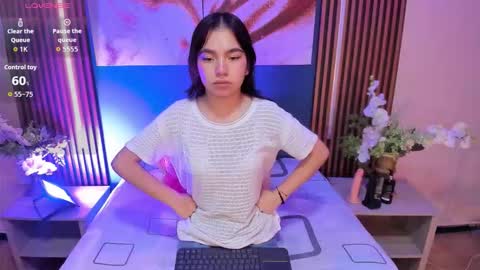 Snapshot of laurent_scott chatting on February 19, 12:34 pm Hanna online show from February 19, 12:34 pm